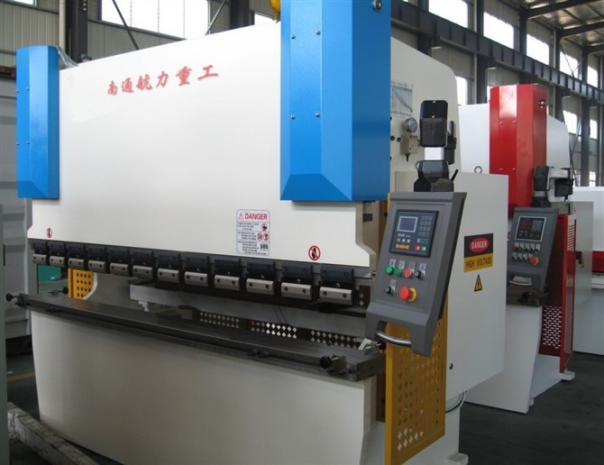 WC67Y-63/2500出口折彎機(jī)